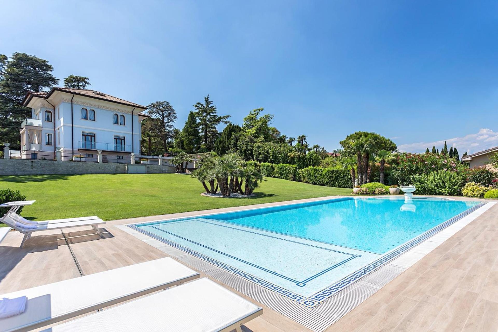 Villa Angela - Italian Homing Дезенцано-дель-Гарда Экстерьер фото