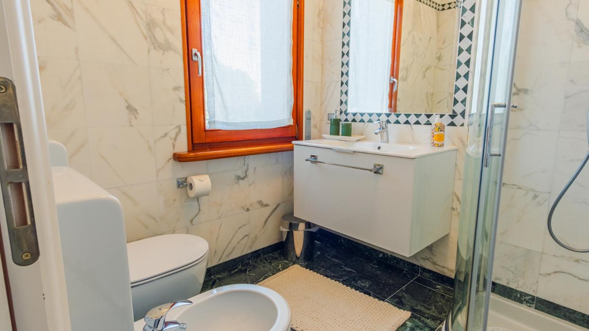 Villa Angela - Italian Homing Дезенцано-дель-Гарда Экстерьер фото